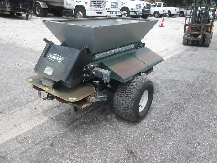 Used Turfco Widespin 1540 EC Top Dresser
