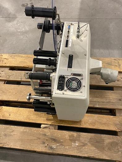 Used AVERY DENNISON ALX720