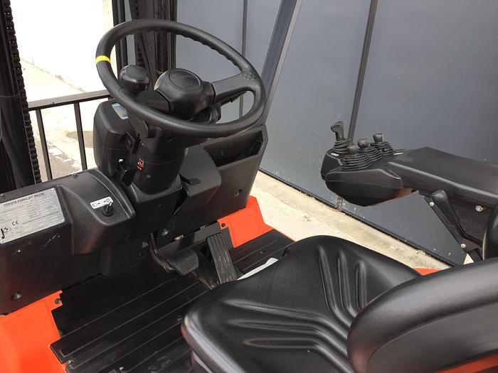 Usato 2012 TOYOTA 7FBMF 25