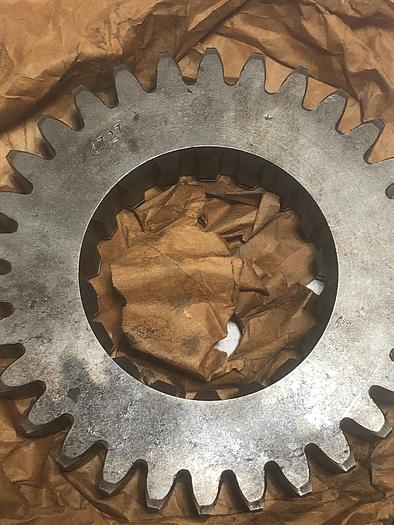Fuller Ford transmission main drive 30T gear 16727