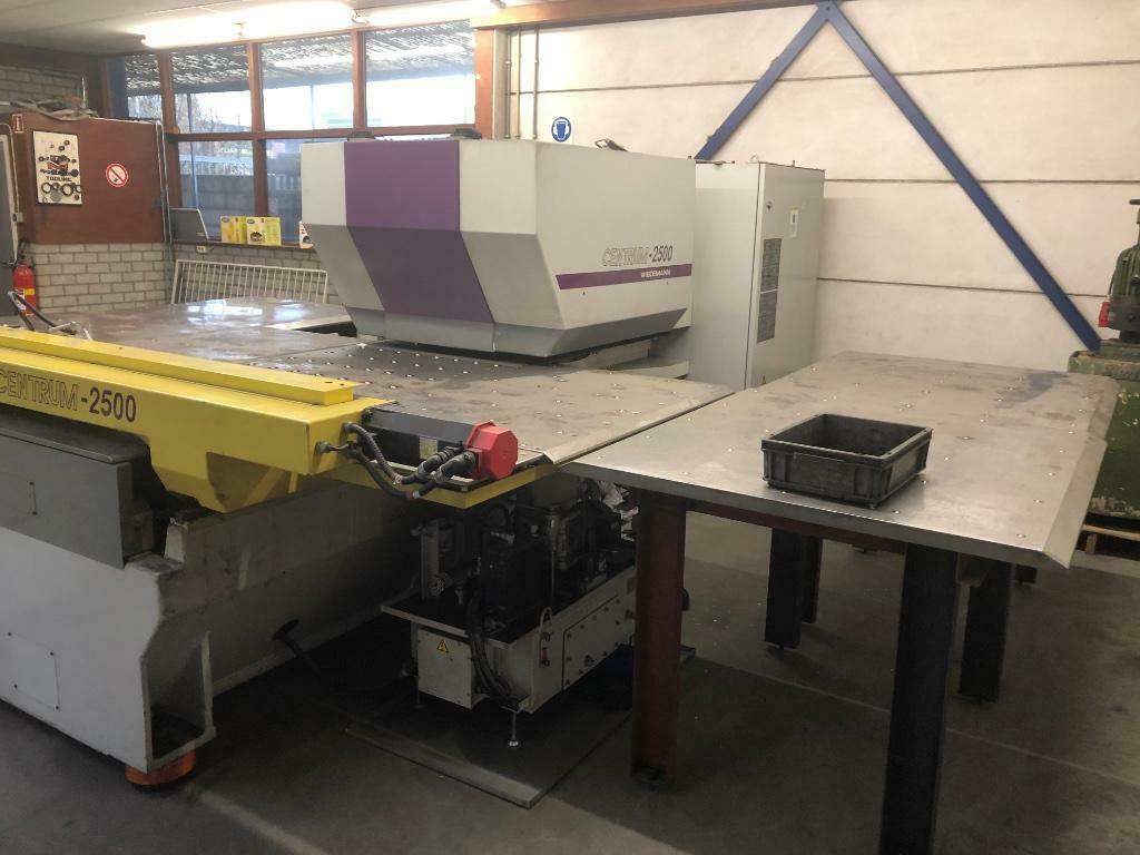 Gebruikt 2005 MURATA-WIEDEMANN Centrum 2500