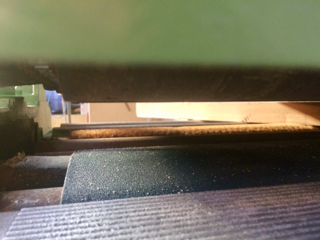 Usato Levigatrice a rulli e spazzola inferiori, marca Butfering, larghezza di lavoro 1100 mm. usata.