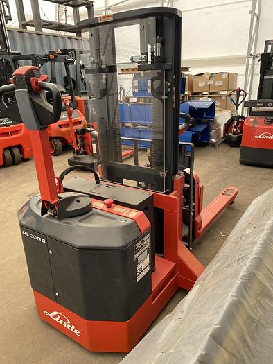Used 2022 Linde Walkie Stacker