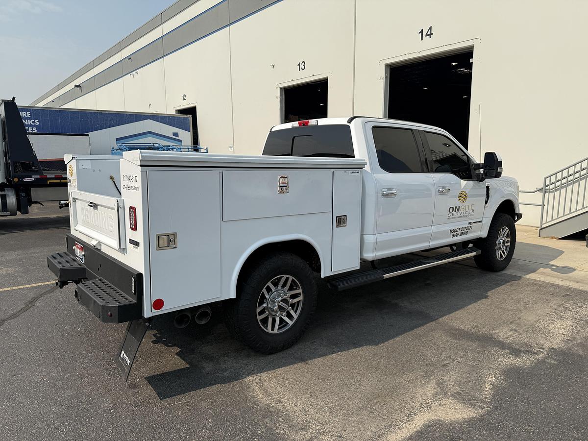 Used 2018 FORD F350 SUPER CREW CAB XLT SERVICE TRUCK