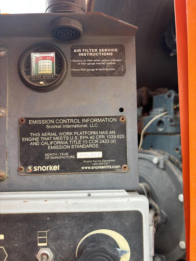 Used 2017 SNORKEL TB126J