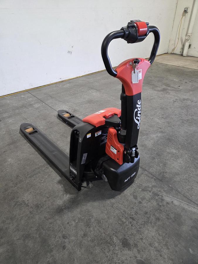 2025 LINDE MT15B Pallet Jack for Sale in Boise, Idaho