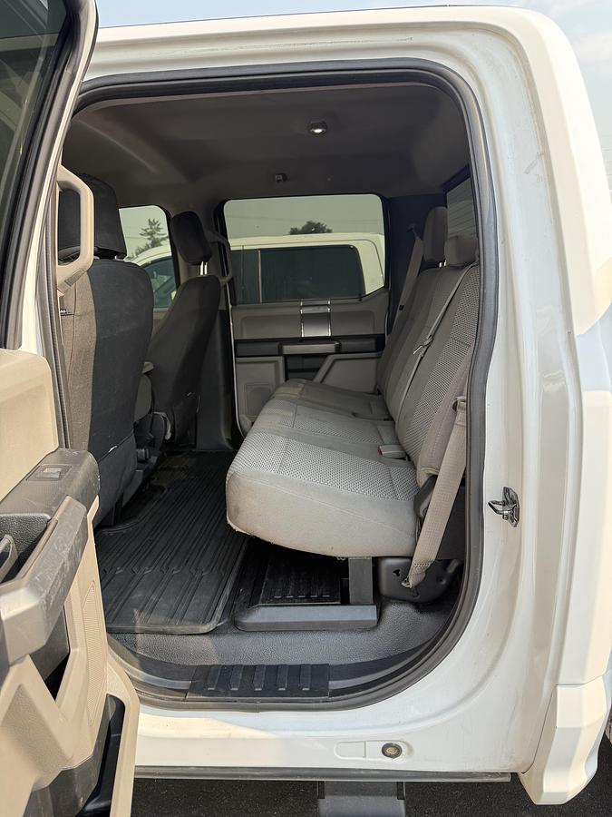 Used 2018 FORD F350 SUPER CREW CAB XLT SERVICE TRUCK