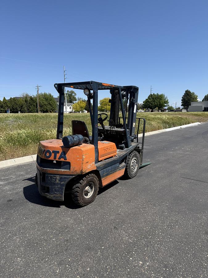 Used 1985 TOYOTA 42-4FG25
