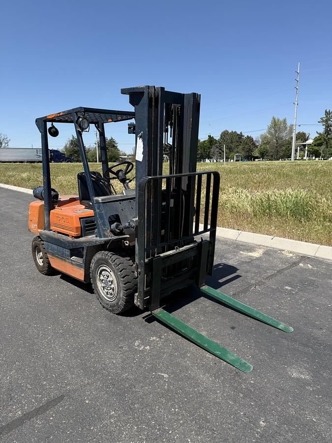 Used 1985 TOYOTA 42-4FG25