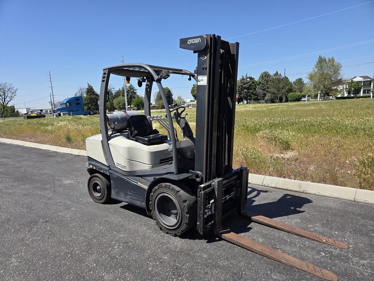 Used 2010 Crown C-51050-60