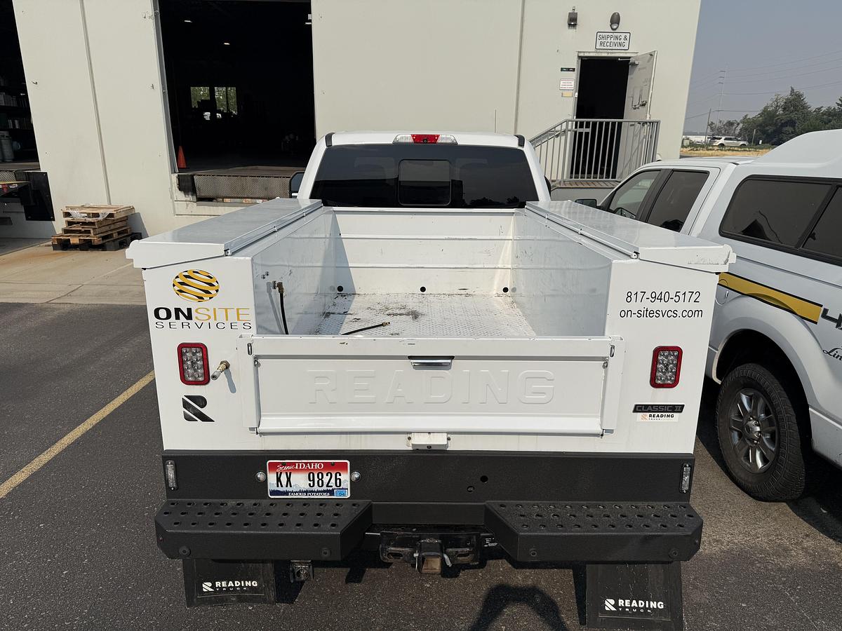 Used 2018 FORD F350 SUPER CREW CAB XLT SERVICE TRUCK