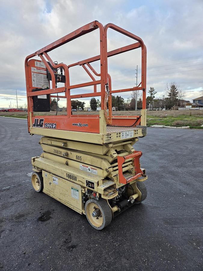Used 2013 JLG Scissor Lift 1932E2 for Sale in Boise, Idaho