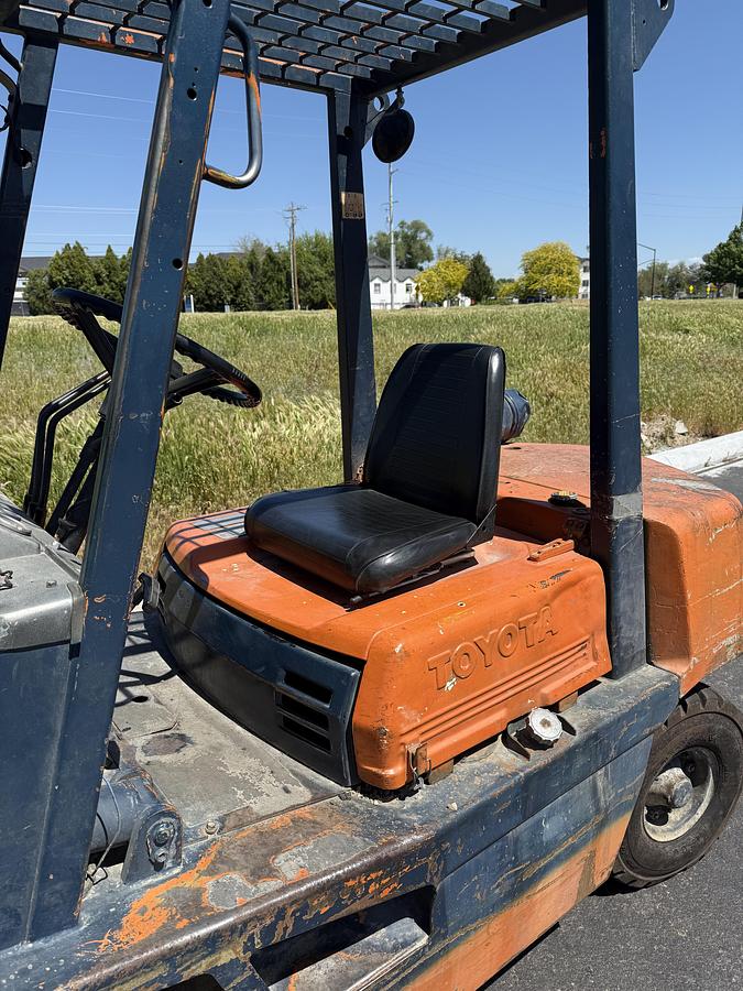 Used 1985 TOYOTA 42-4FG25