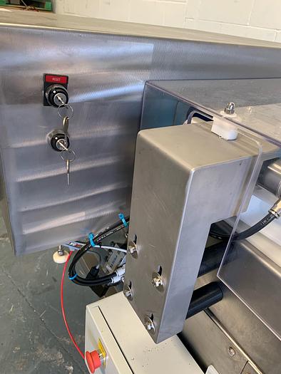 D'occasion CINTEX M&S SPEC METAL DETECTOR