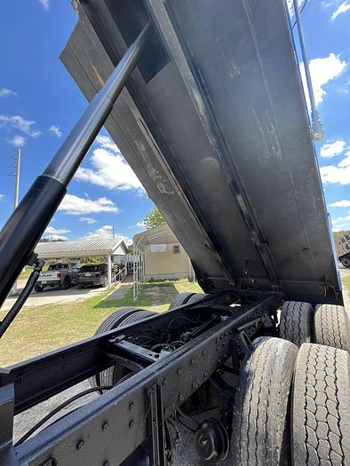 Used 2008 Kenworth T800 Tandem-Axle Dump Truck