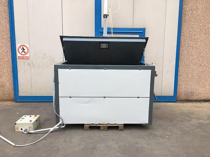 Usato BURATTO / VIBRATORE RETTANGOLARE INSONORIZZATO