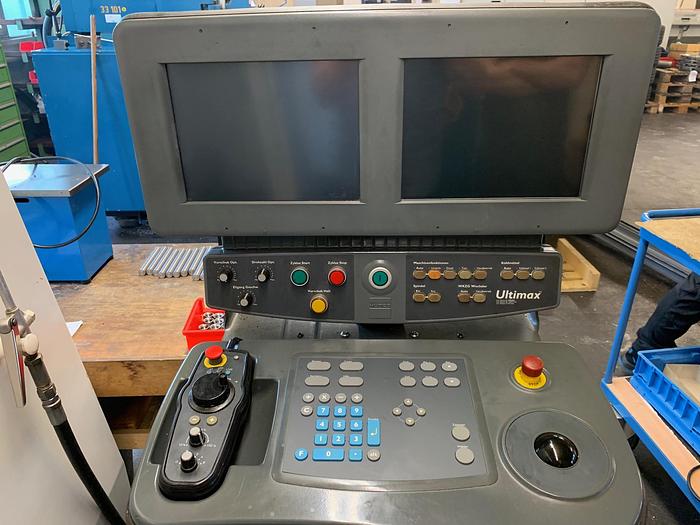 Gebraucht 1999 CNC Bearbeitungszentrum HURCO BMC 4020 M