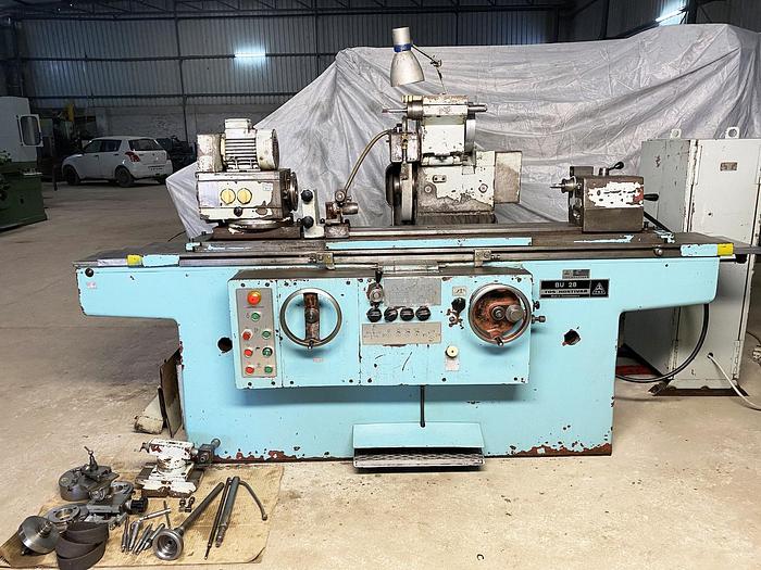 Used TOS Hostivar 1000 mm Cylindrical Grinder Machine
