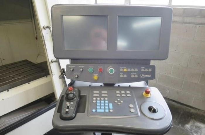 Used 2004 HURCO VMX30 Vertical Machining Center