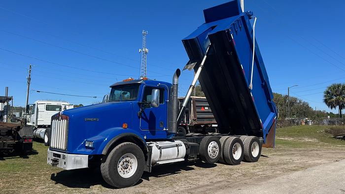 Used 2011 Kenworth T800 Tri-Axle Dump Truck