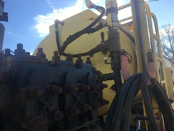 Used 2005 Mack CV713