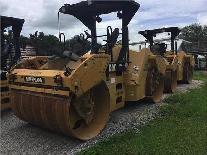 Used 2011 CATERPILLAR CB54XW