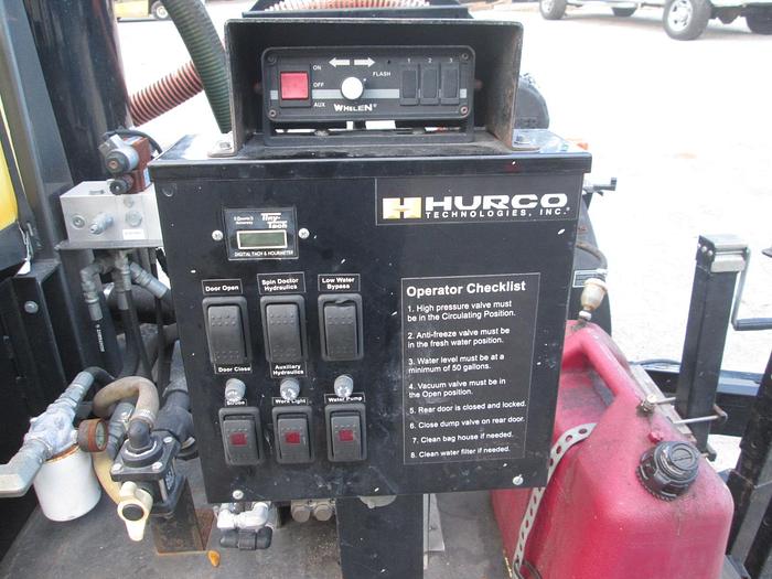 Used 2011 Hurco 250 Portable Valve Exerciser and Vacuum Trailer