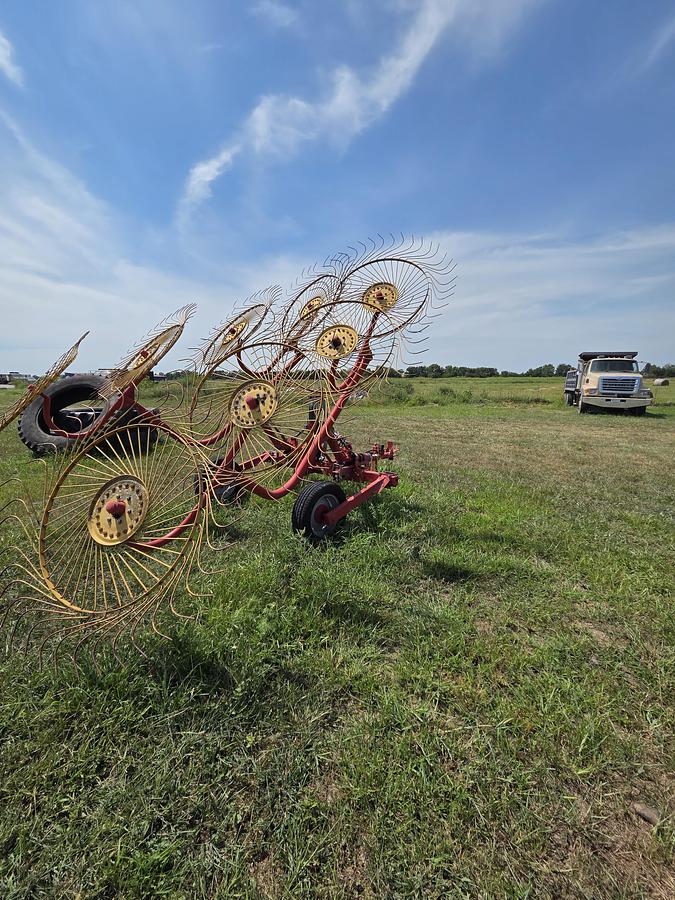 Used 8 Wheel V-Rake