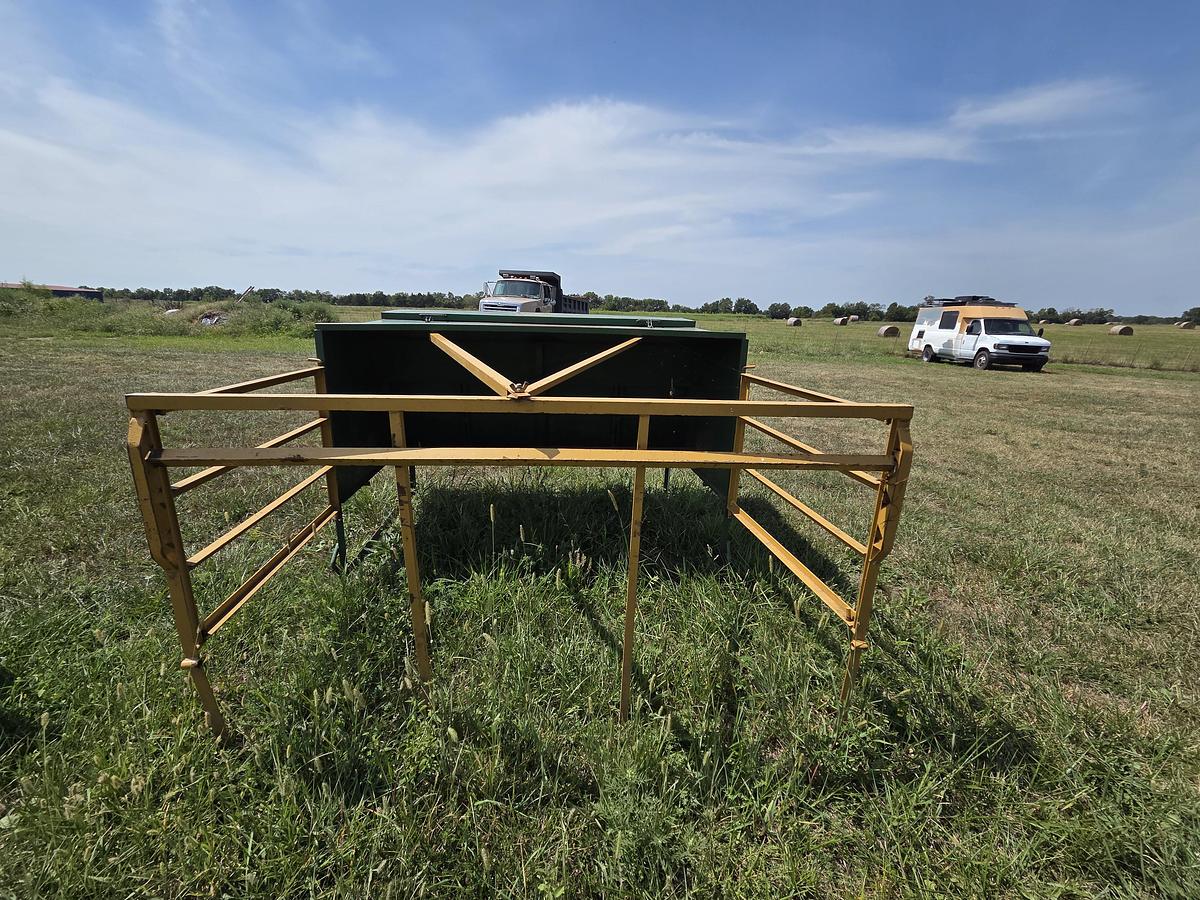Used King Ag Products HD portable Calf Creep Feeder
