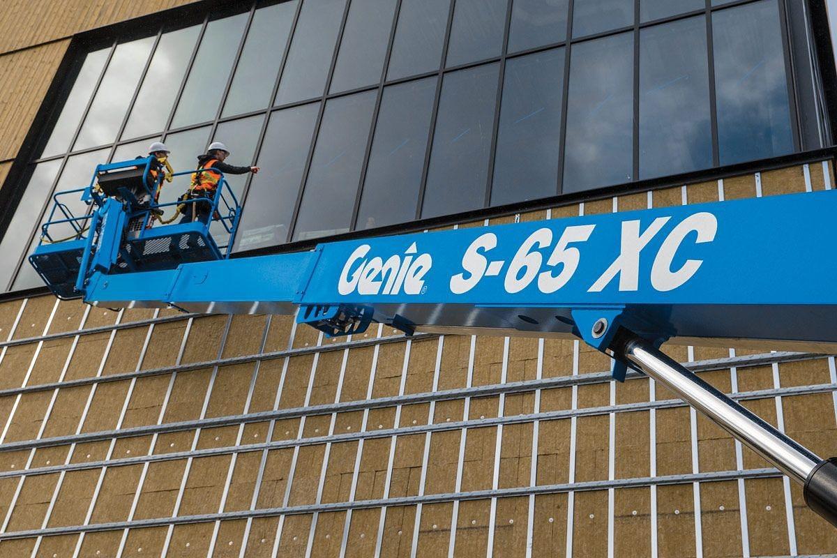 Used Telescopic Boom Lift, 65'–67' IC