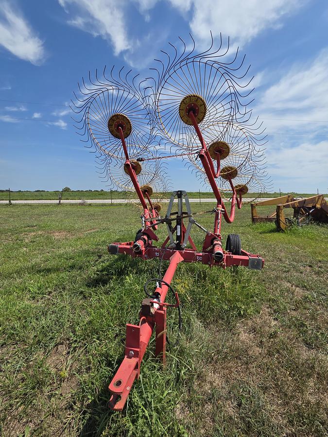 Used 8 Wheel V-Rake