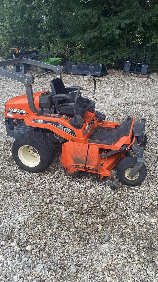 Used Kubota ZD25 Diesel Zero Turn Mower