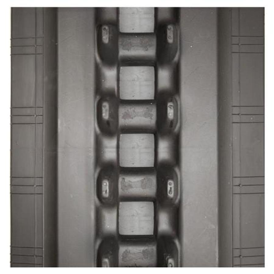 Kubota SVL 75-3 400mm Wide Staggered Block Rubber Track 400x86x52