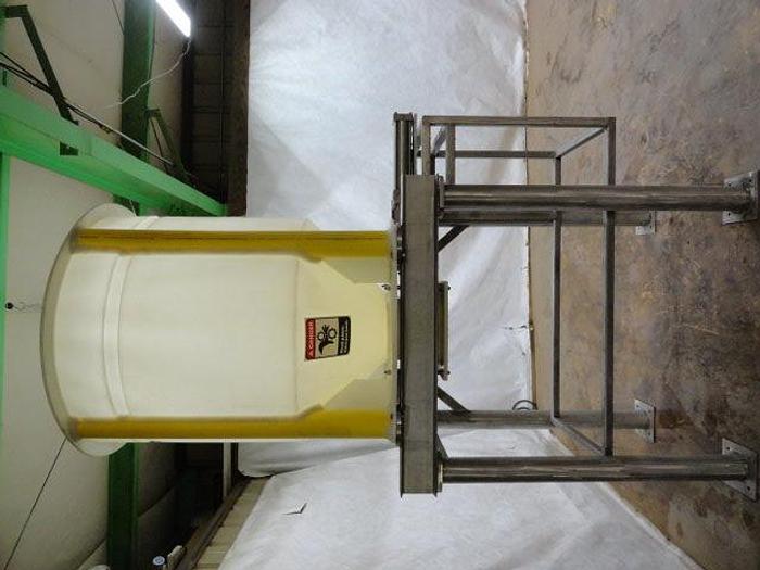 Used MTD Inc. Plastic Ingredient Tote; 250G
