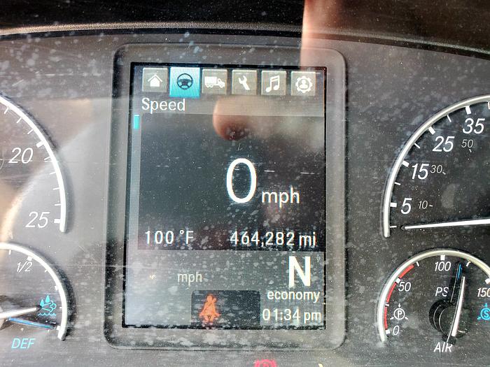 Used 2018 Freightliner Cascadia 126 Day Cab Truck
