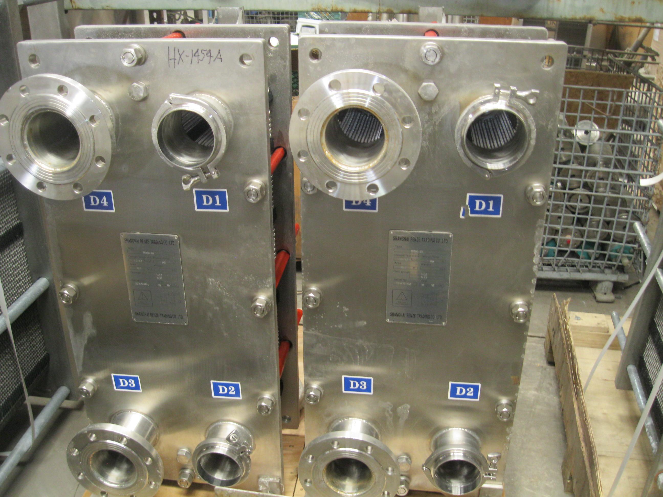 Usado 162 SQUARE FOOT PLATE HEAT EXCHANGER