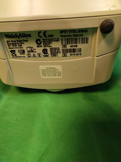Gebraucht Welch Allyn Spot Vital Signs Patientenmonitor 