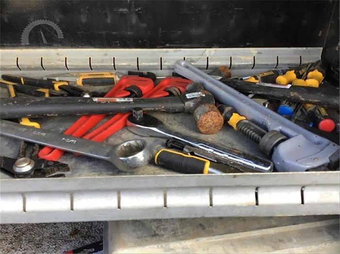 Used 2005 Smeal 10T Pump Hoist Rig