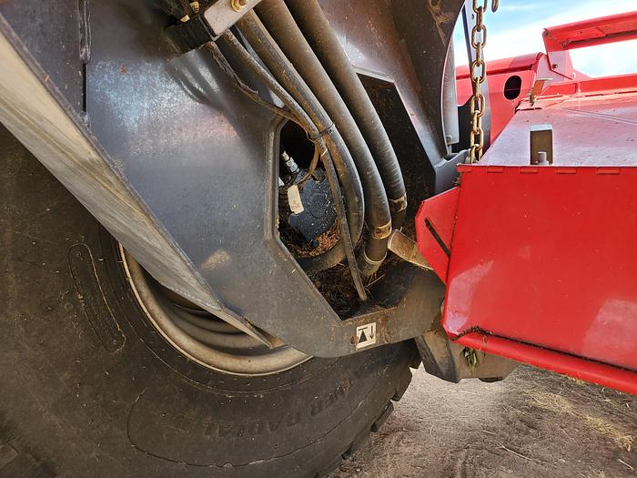 Used ** 800 Hrs ** 2014 Massey Ferguson WR9760 Rotary Windrower