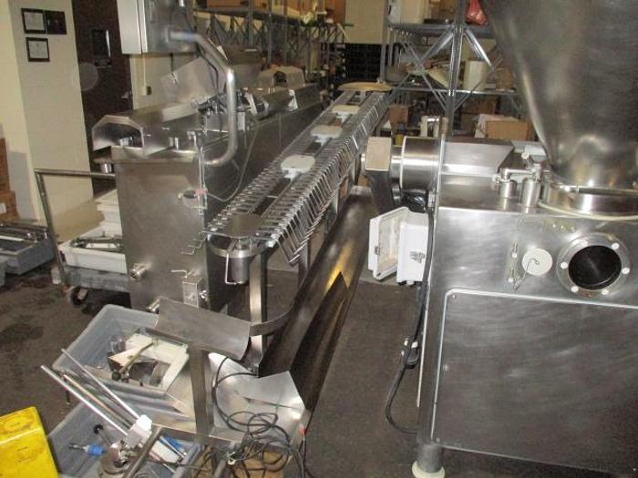 Used Vemag Vacuum Stuffer, Md #Robot HP10C with loader & HiTech Linker for Franks
