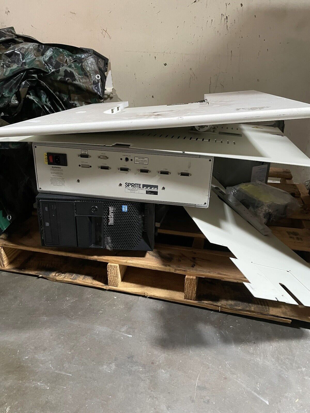 Used Hitachi S 4500 Scanning Electron Microscope (SEM)