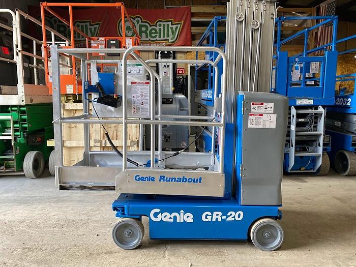 Used 2014 GENIE GR20