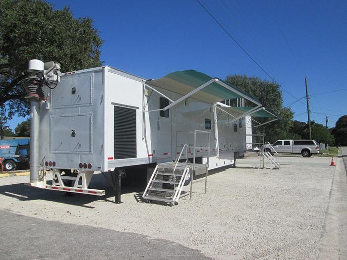 Used 2005 Farber Specialty Command Center Trailer
