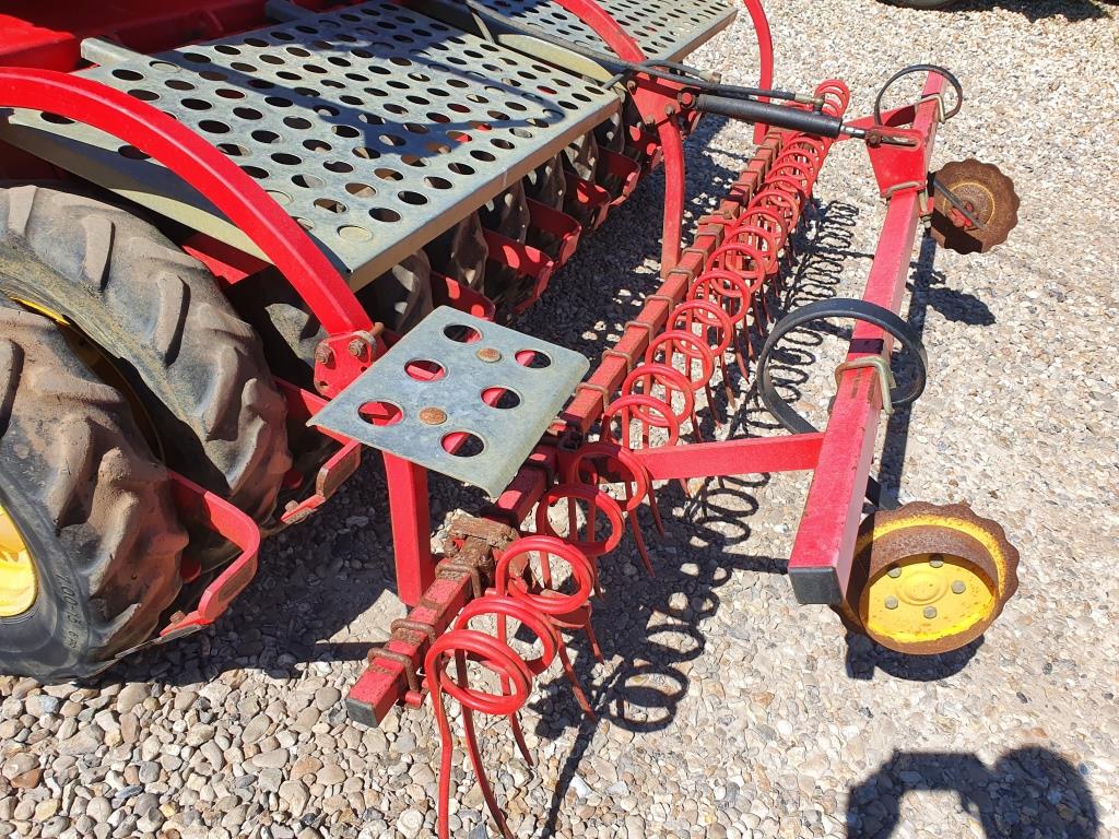 Used Vaderstad 300 Super XL Seed Drill for Sale at LBG Machinery, Ltd.