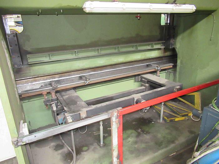 Usato PRESSA PIEGATRICE IDRAULICA MALCO PRE 110-40 CNC