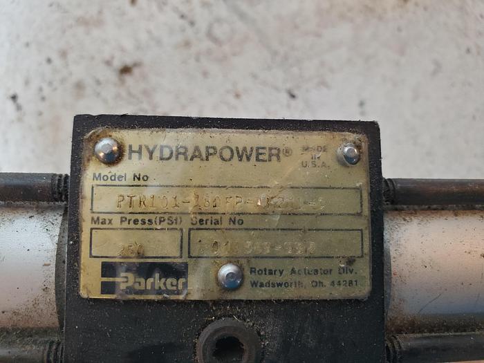 Used Parker Hydrapower PTR101-1803FP-AR21-A 150 PSI Rotary Acutator