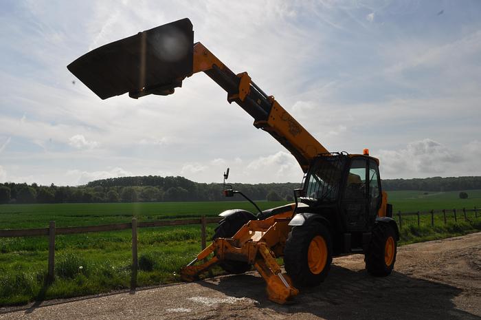 Used 2005 JCB 532-120