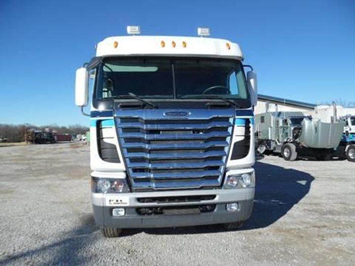 Used 2013 Freightliner NOV E-line