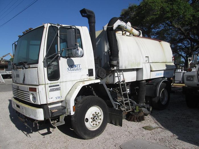 Used 2001 Johnston Street Sweeper