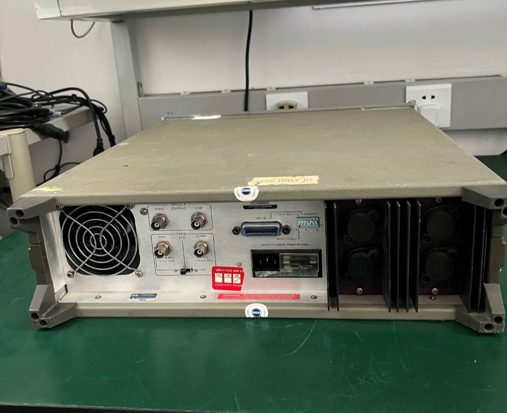 Used HP 5370B UNIVERSAL TIME INTERVAL COUNTER